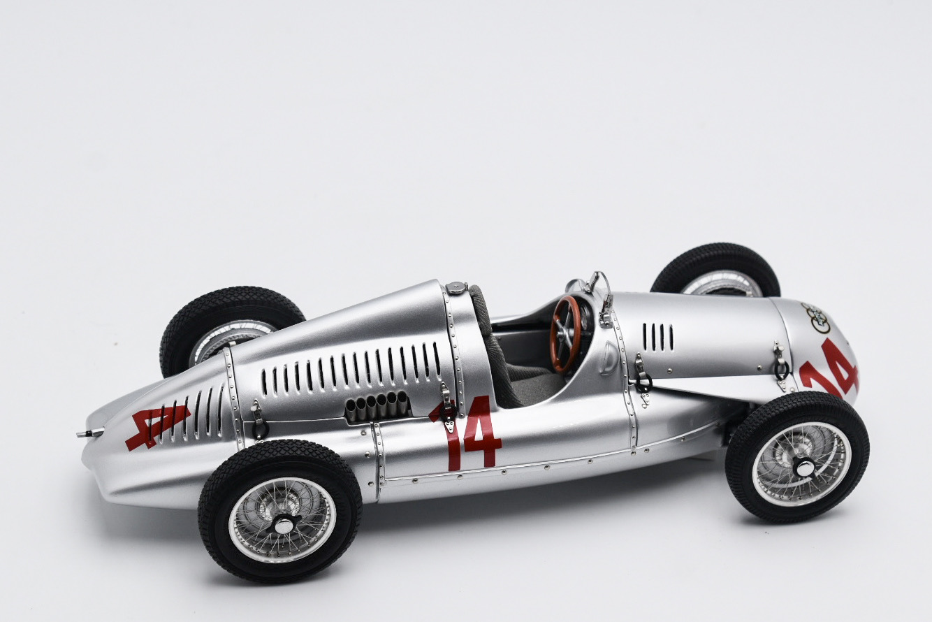 CMC M-090 Auto Union Type D, 1938/39, GP France 1939, Starting number 14 –  Limited to 1500 pieces | TR Collectibles